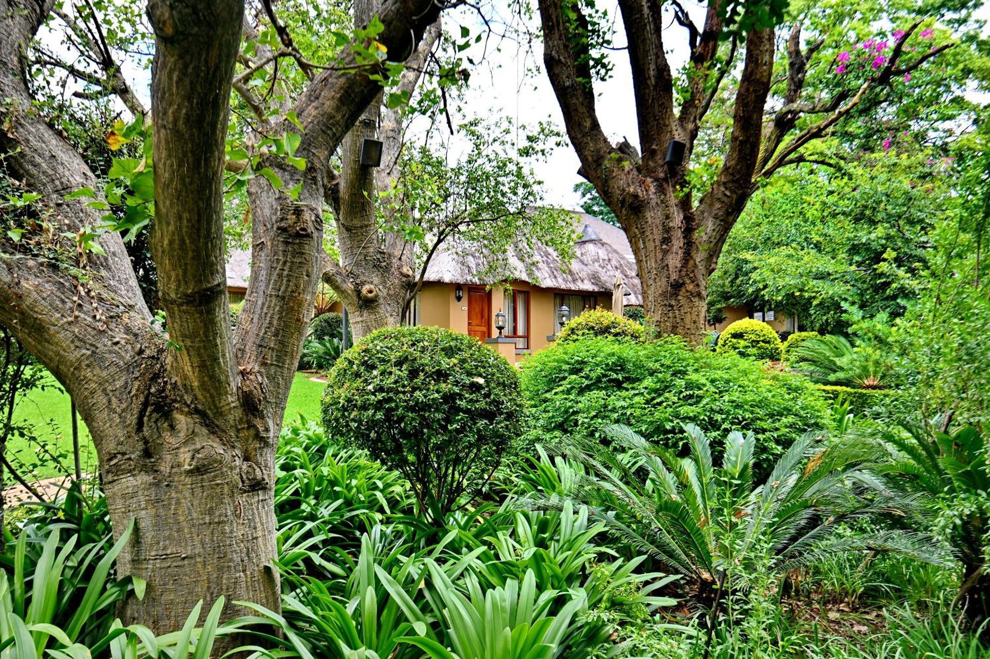 Black Eagle Hotel & Spa Roodepoort Exterior photo